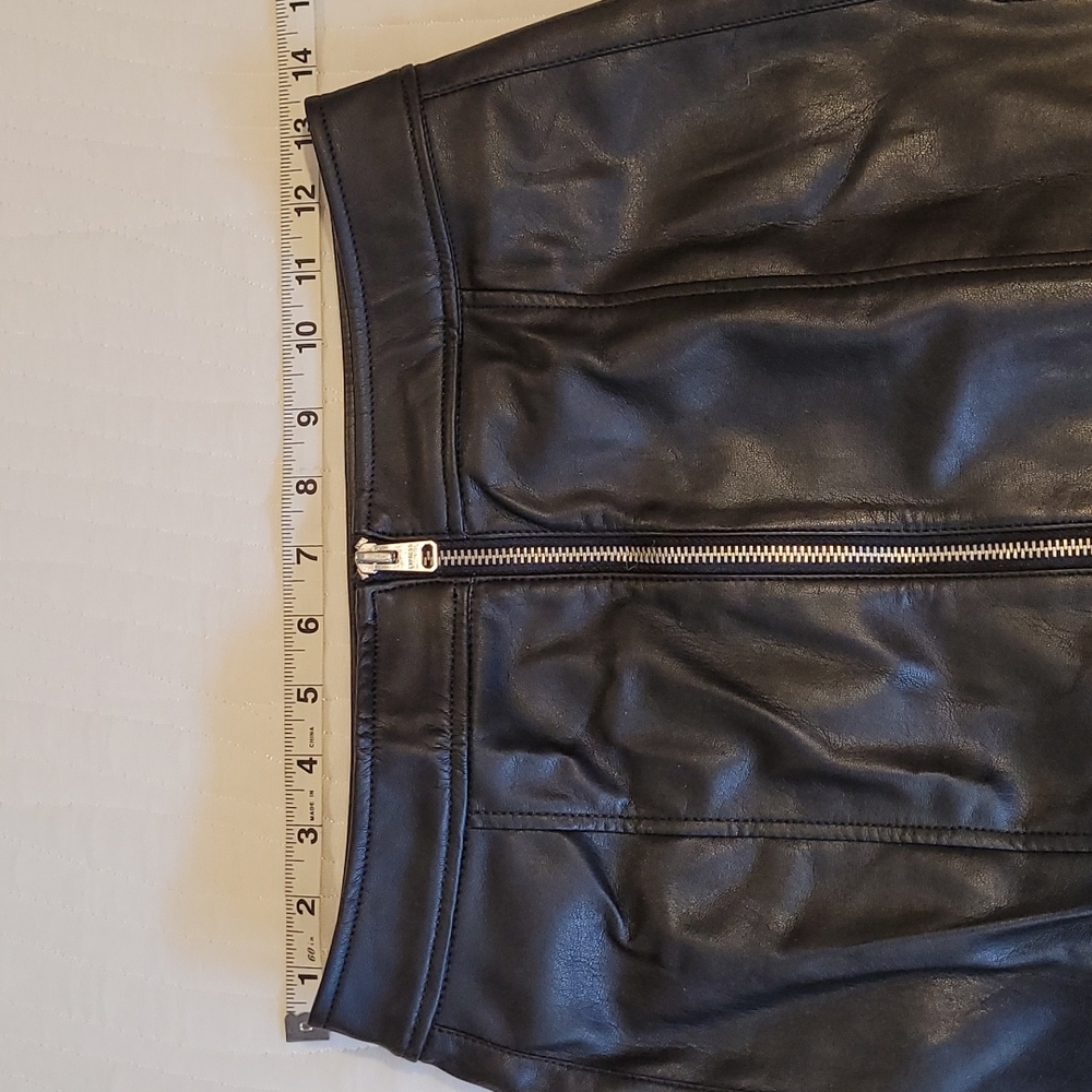Express Faux Leather Skirt Size 0 - Picture 3 of 8